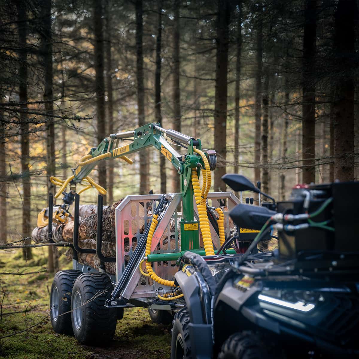 Przyczepa leśna ATV 3 tony z żurawiem 4,2 m