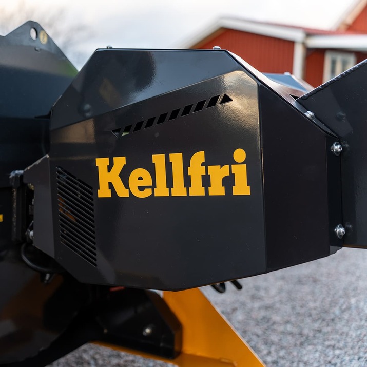 Rębak 150 z no stress hydraulicznym podajnikiem 