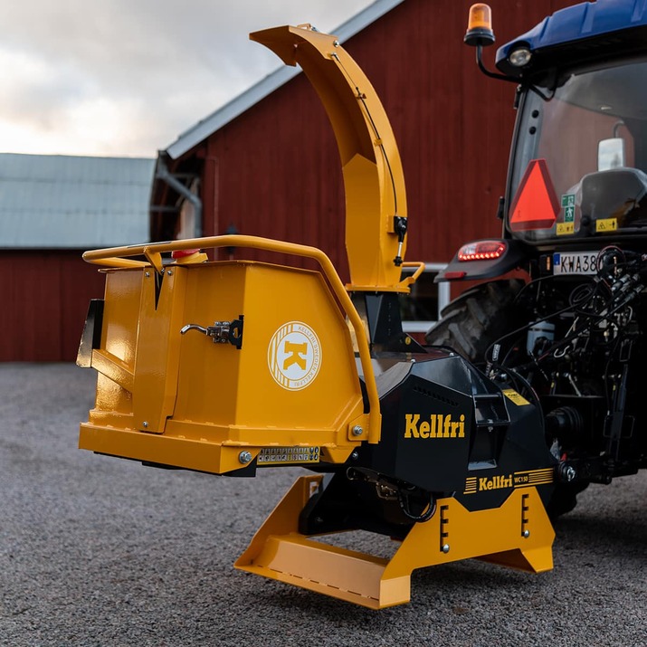 Rębak 150 z no stress hydraulicznym podajnikiem 