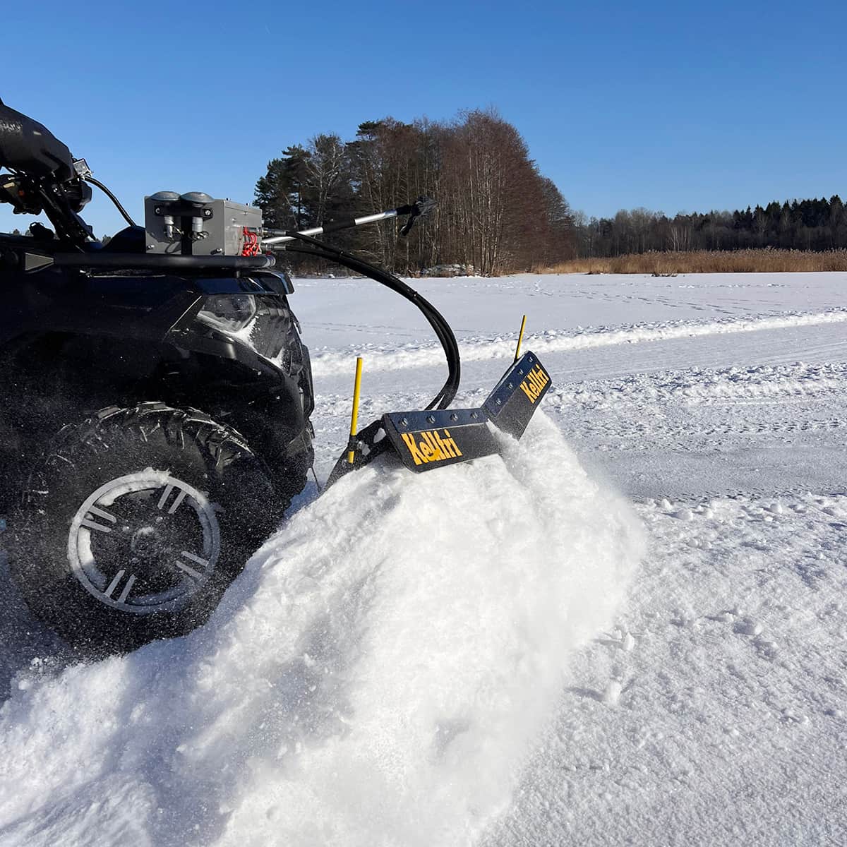Pług śnieżny V 150 cm do ATV z agregatem hydraulicznym i siłownikiem