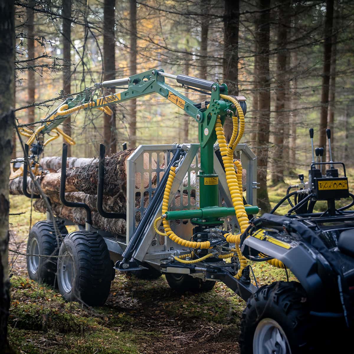 Przyczepa leśna ATV 3 tony z żurawiem 4,2 m
