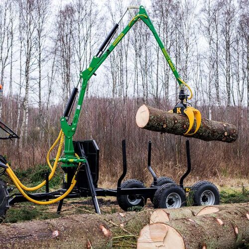 Przyczepa leśna 6 ton z żurawiem 4,7 m