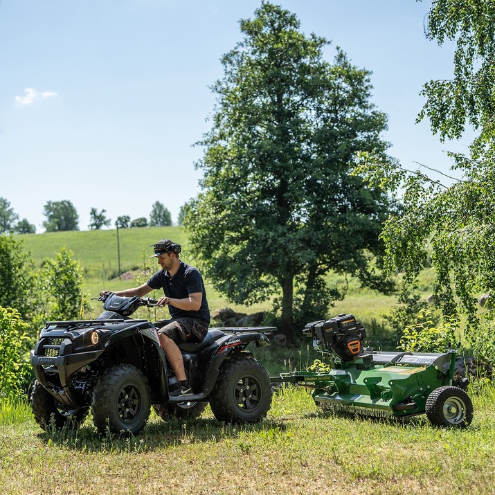 Kosiarka ATV z klapą i rozruchem elektrycznym, 1,5 m, 15 KM