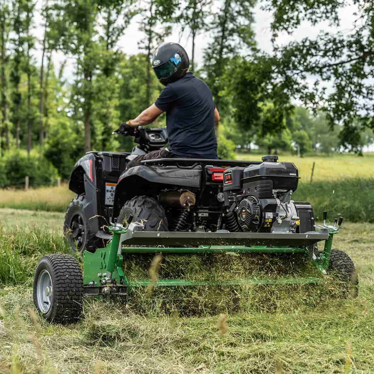Kosiarka ATV 120 z klapą Briggs and stratton 13,5 KM 