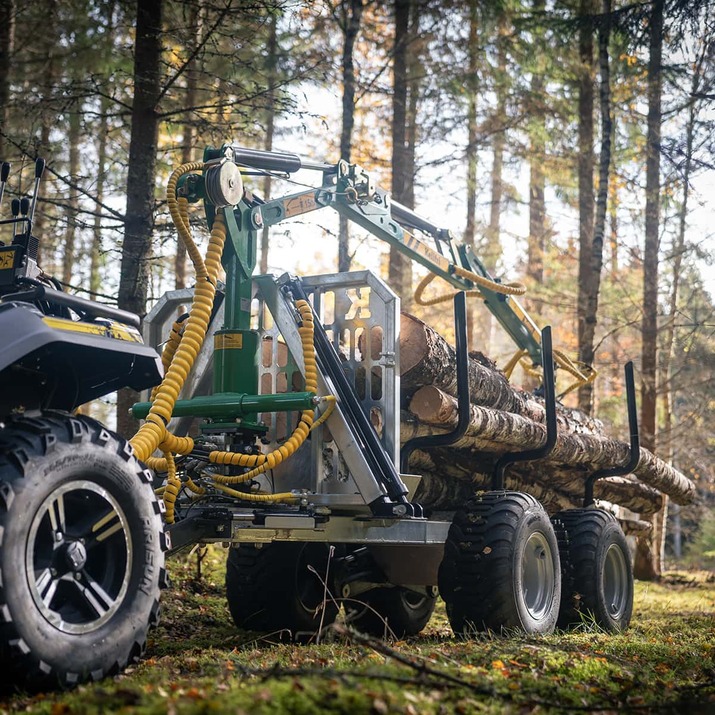 Przyczepa leśna ATV 3 tony z żurawiem 4,2 m