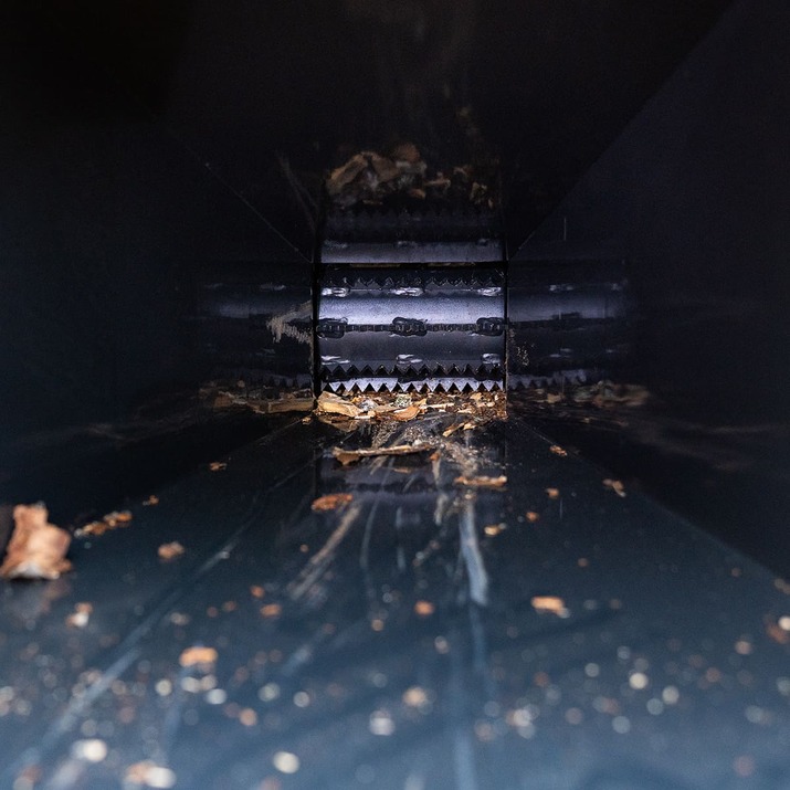 Rębak 150 z no stress hydraulicznym podajnikiem 