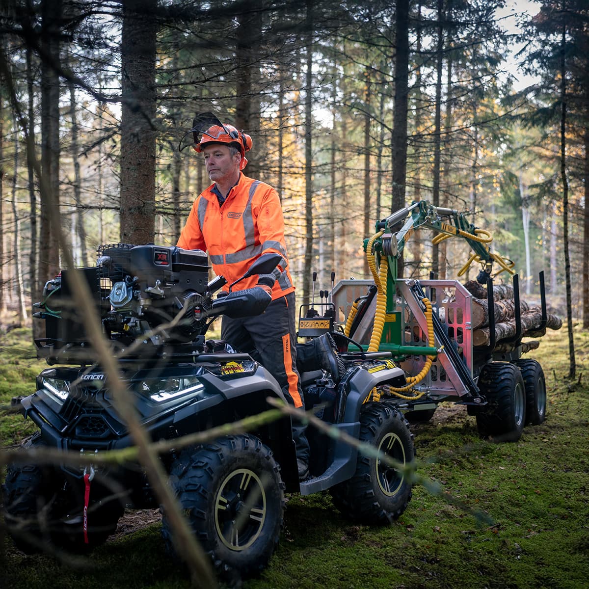 Przyczepa leśna ATV 3 tony z żurawiem 4,2 m