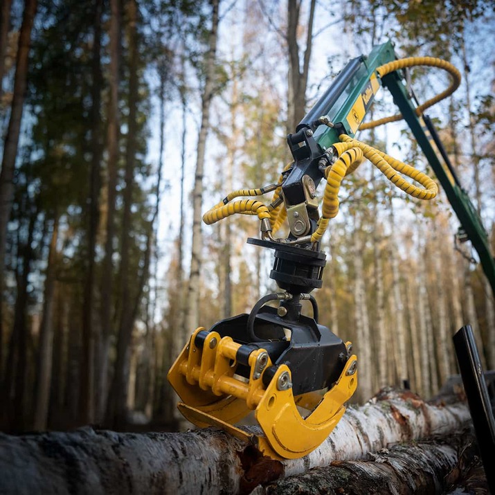 Przyczepa leśna ATV 3 tony z żurawiem 4,2 m