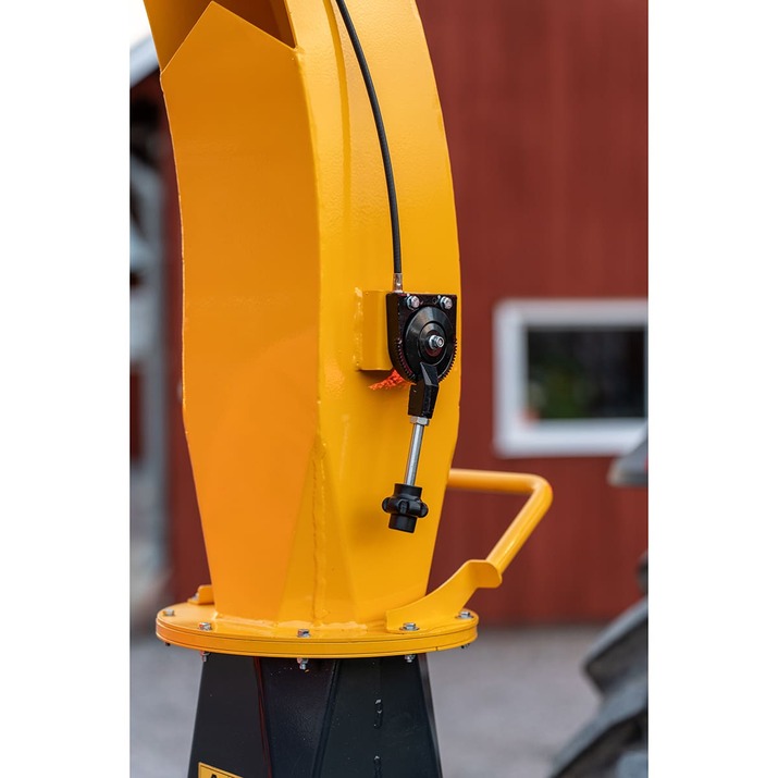 Rębak 150 z no stress hydraulicznym podajnikiem 