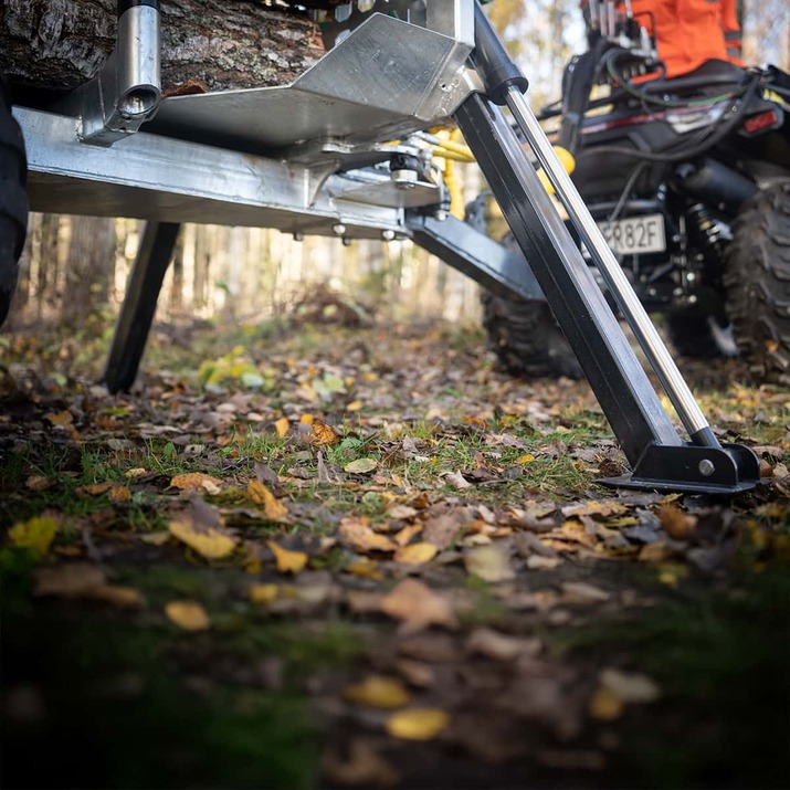 Przyczepa leśna ATV 3 tony z żurawiem 4,2 m