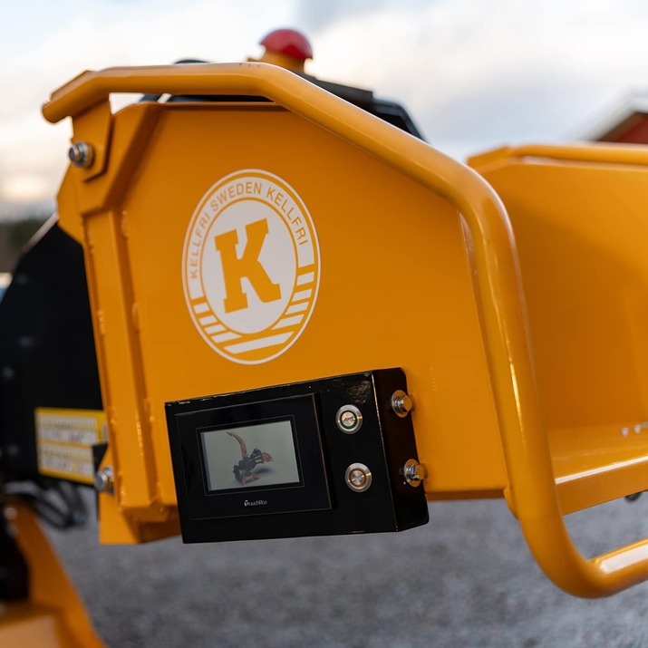 Rębak 150 z no stress hydraulicznym podajnikiem 