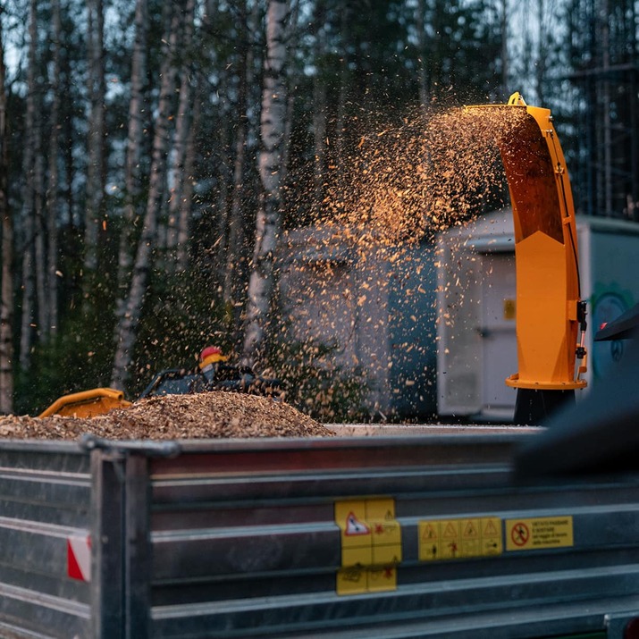 Rębak 150 z no stress hydraulicznym podajnikiem 