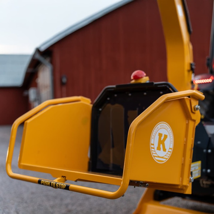 Rębak 150 z no stress hydraulicznym podajnikiem 