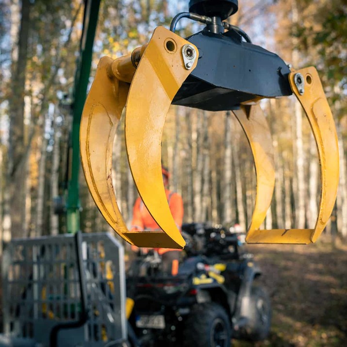 Przyczepa leśna ATV 3 tony z żurawiem 4,2 m