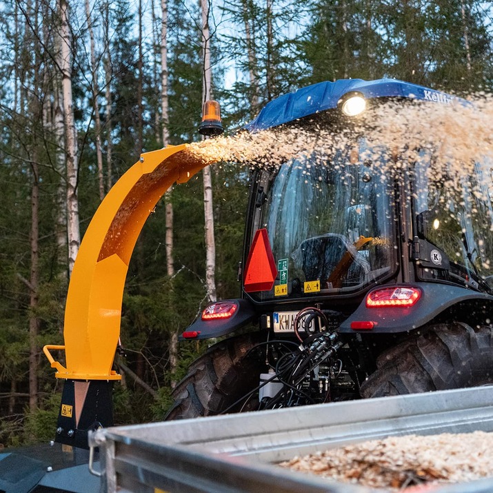 Rębak 150 z no stress hydraulicznym podajnikiem 