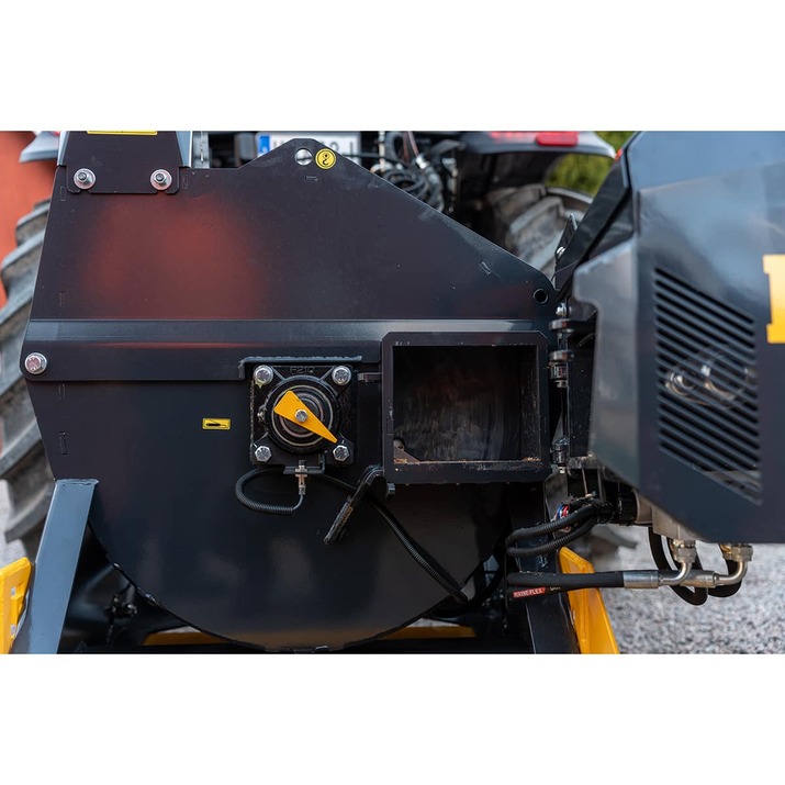 Rębak 150 z no stress hydraulicznym podajnikiem 