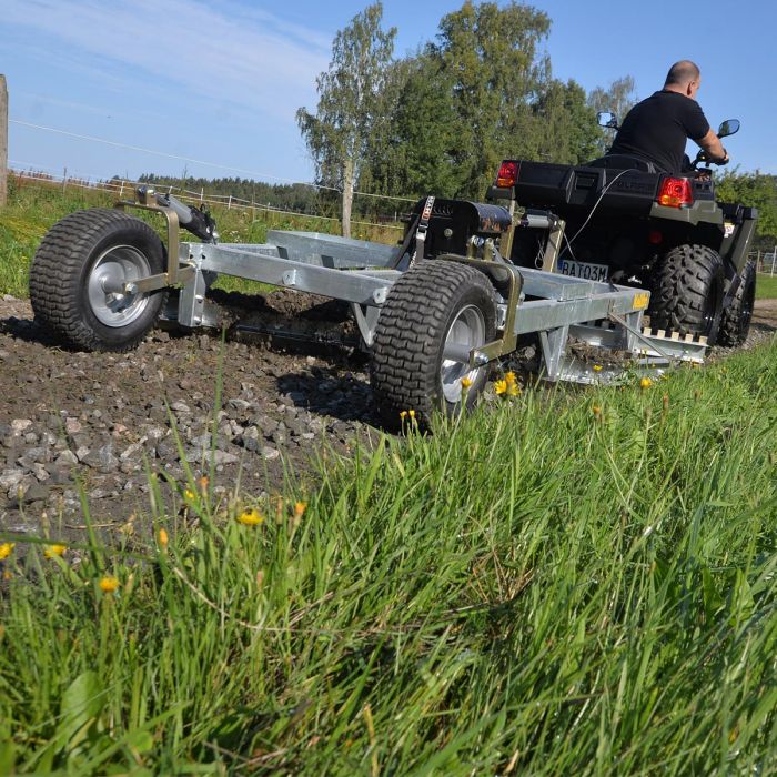 Równiarka drogowa 3-lemieszowa z elektryczną funkcją opuszczania podnoszenia